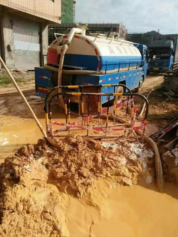 新青工地淤泥清淤