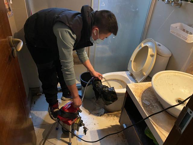 新青马桶疏通-疏通下水道