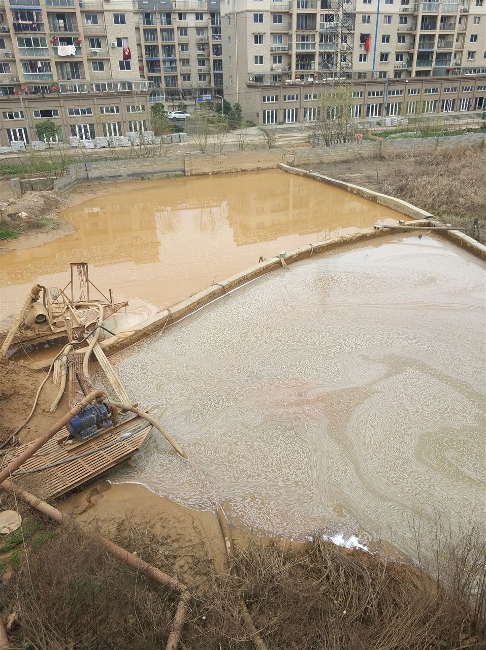 新青沉淀池淤泥清理-厂区废水池淤泥清淤